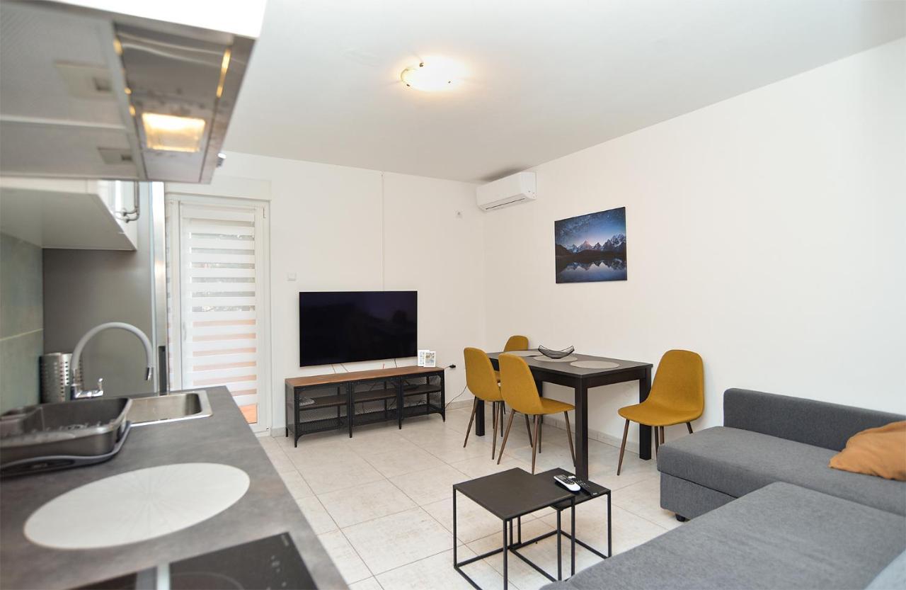 Apartmensts Arsen 928 Appartement Pula Buitenkant foto