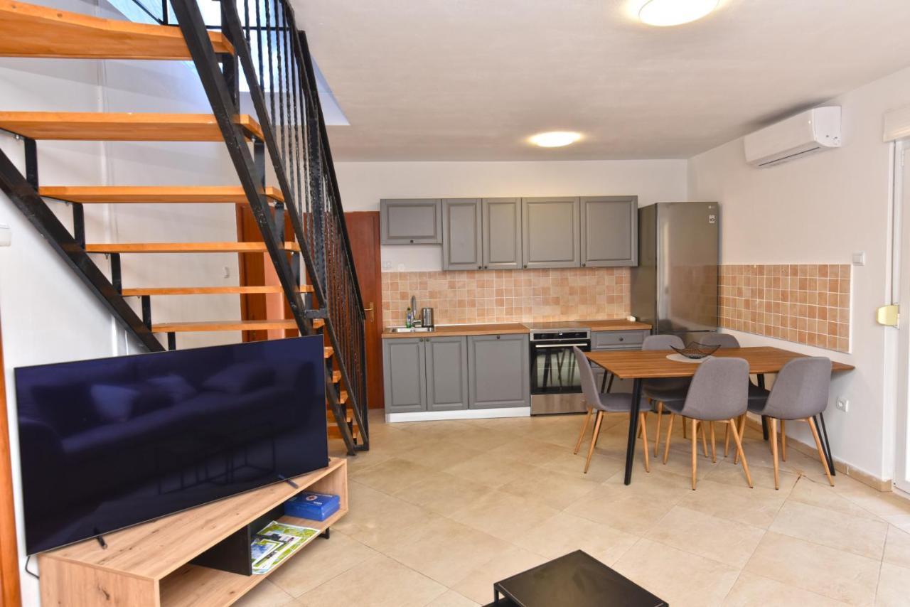 Apartmensts Arsen 928 Appartement Pula Buitenkant foto